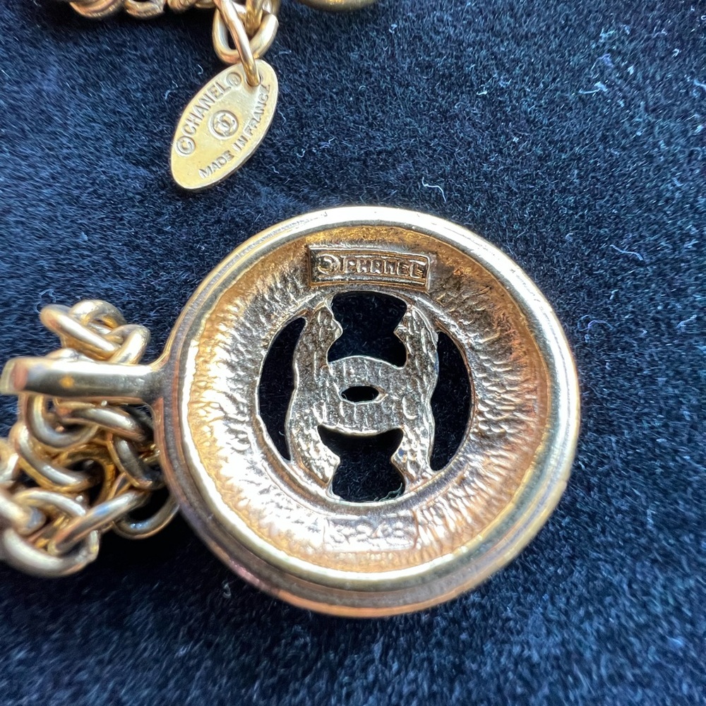 vintage Chanel necklace - Picture 3 of 4
